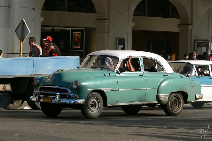 P1110320.JPG - Elles ont été abandonnées par les riches propriétaires -Américains ou Cubains- qui se sont enfuis vers les Etats-Unis au moment de la révolution de 1959.