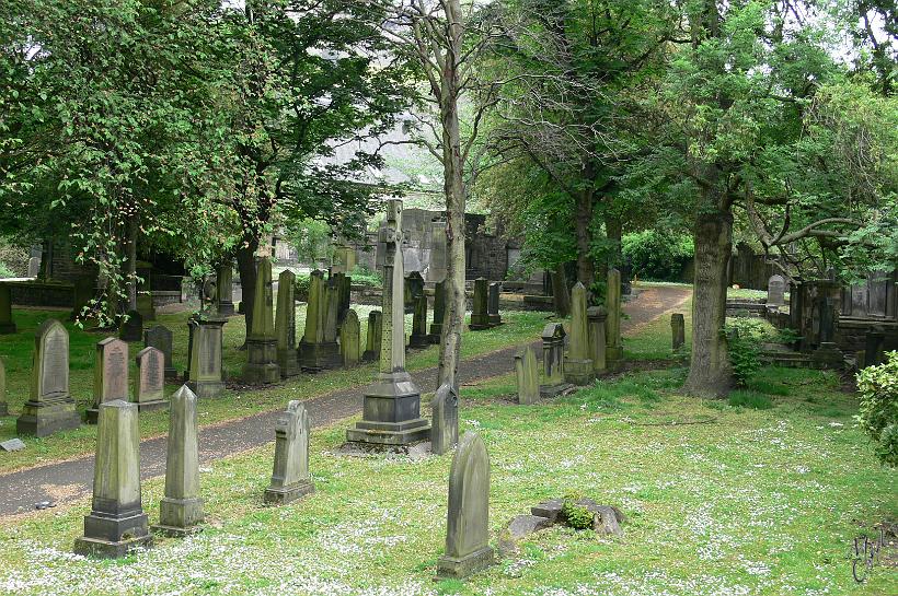 P1000742.JPG - Un vieux cimetière dans un des parcs d'Edinburgh.
