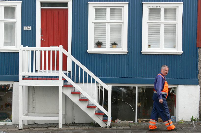 060810_Islande_Reykjavik_817.JPG - Une maison toute en couleurs dans les vieux quartiers de Reykjavík.