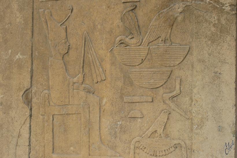 IMG_4329.JPG - Le cartouche d'un roi sur les parois d'un temple.
