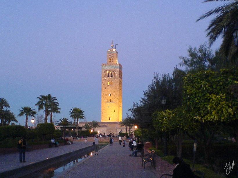 DSC07980.JPG - La mosquée de la Koutoubia à Marrakech a été fondée au 12ème siècle.