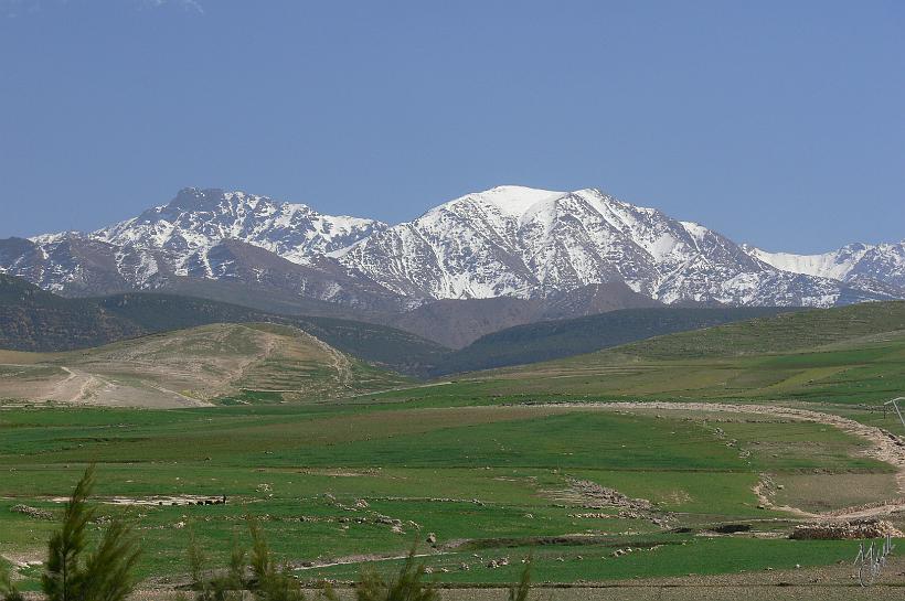 P1040561.JPG - Le Djebel Toubkal est le sommet le plus élevé de l'Atlas et de l'Afrique du Nord avec 4.167 m.