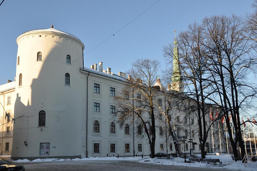 DSC_0845x.jpg - Le Château de Riga (Rigas pils) construit en 1330 est aujourd’hui la demeure du président letton.