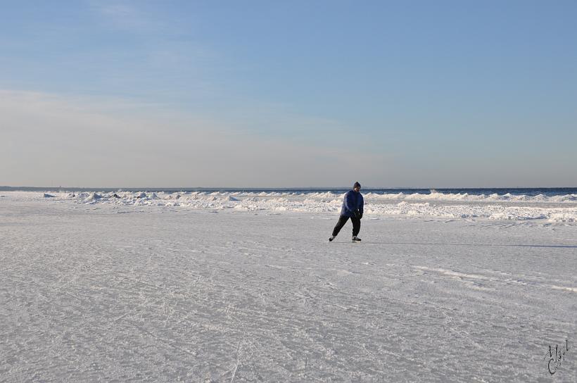 DSC_1088.JPG - Patin à glace sur la plage de Jurmala.