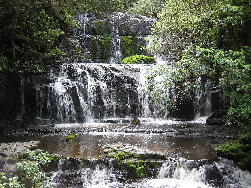 Milford_Sound_IMG_1845.JPG - Les chutes Purakaunui Falls, dans une forêt vierge près de Owaka, au sud de Dunedin (côte sud-est)