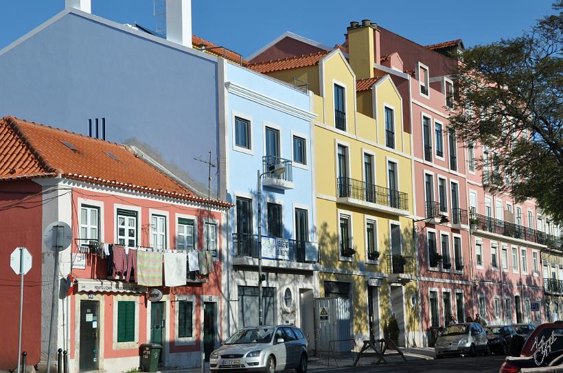 DSC_1438.JPG - Des maisons colorées dans Le Bairro Alto (Quartier Haut) du centre de Lisbonne